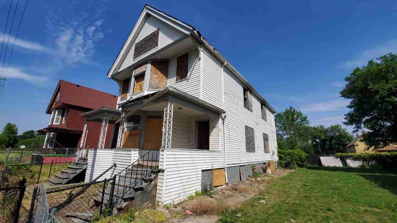 3687 Benson exterior 6-28-19 (3).jpg